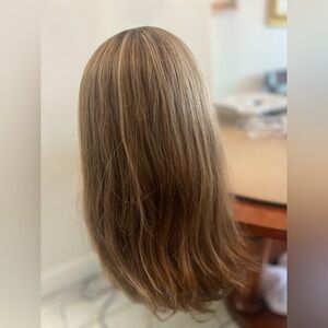 Human hair sheitel/wig. Light brown/ blonde